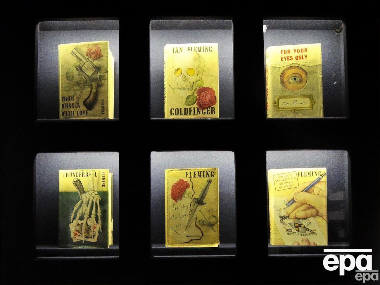 Книги Флеминга о Бонде стали бестселлерами