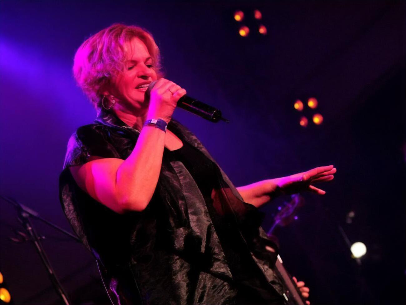 Белина исполнила композицию, музыку к которой написал композитор Толмачев, а слова &ndash;&nbsp;поэт Демкив