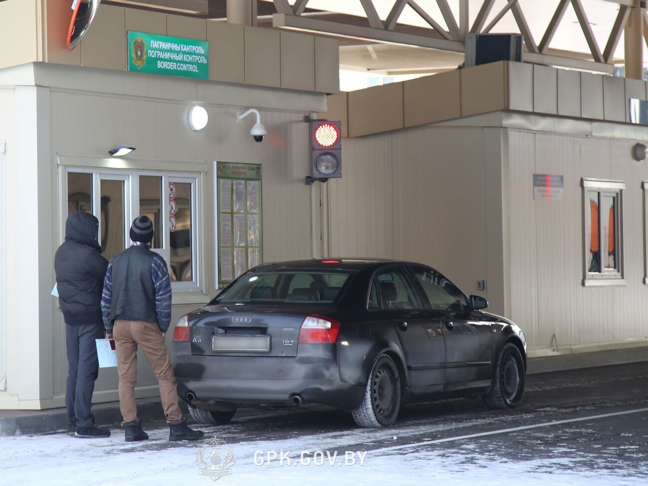 Очевидці кажуть, що таких перевірок на виїзд із Білорусі не було вже рік