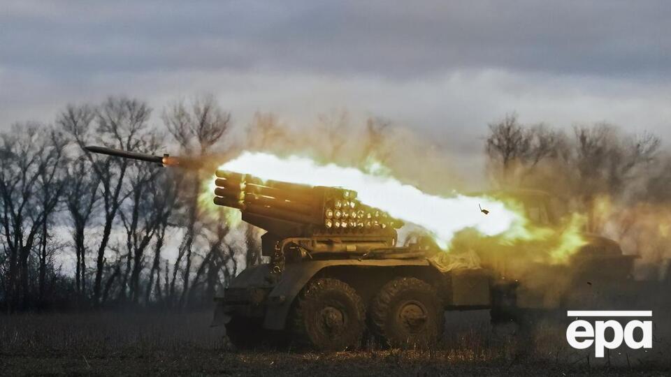Украинская артиллерия и ракетные войска поразили пункт управления и район сосредоточения оккупантов