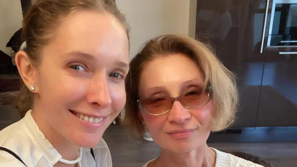 Осадчая: Я каждый год пишу, что хочу иметь такую же страсть к жизни, красоту и молодость, как мама