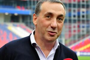 Гінер перебуває під санкціями в Україні