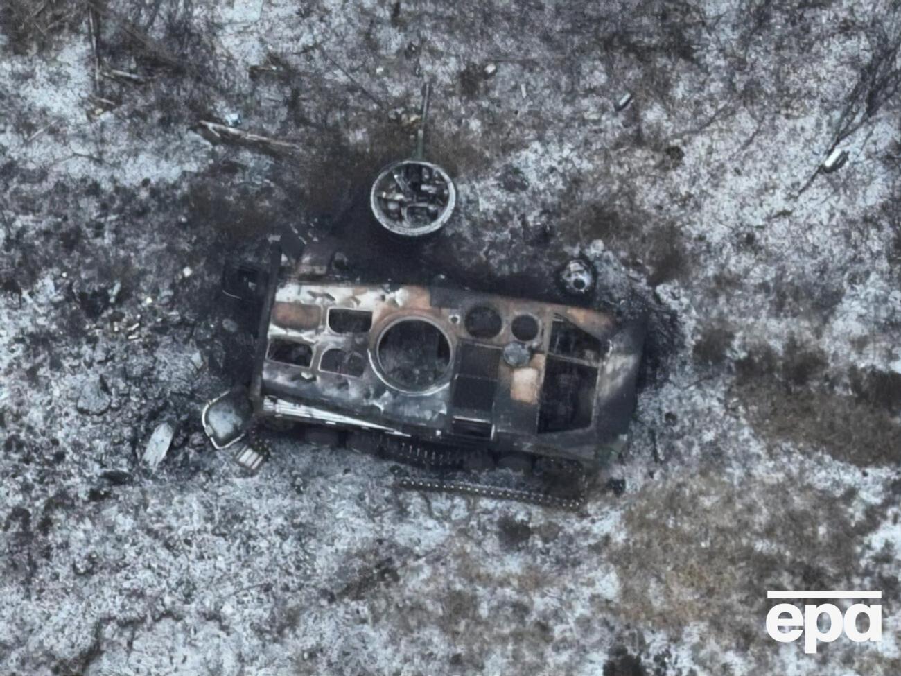 Россияне в результате потерь и случаев отказа от наступления снизили интенсивность атак под Угледаром, сообщили в ВСУ