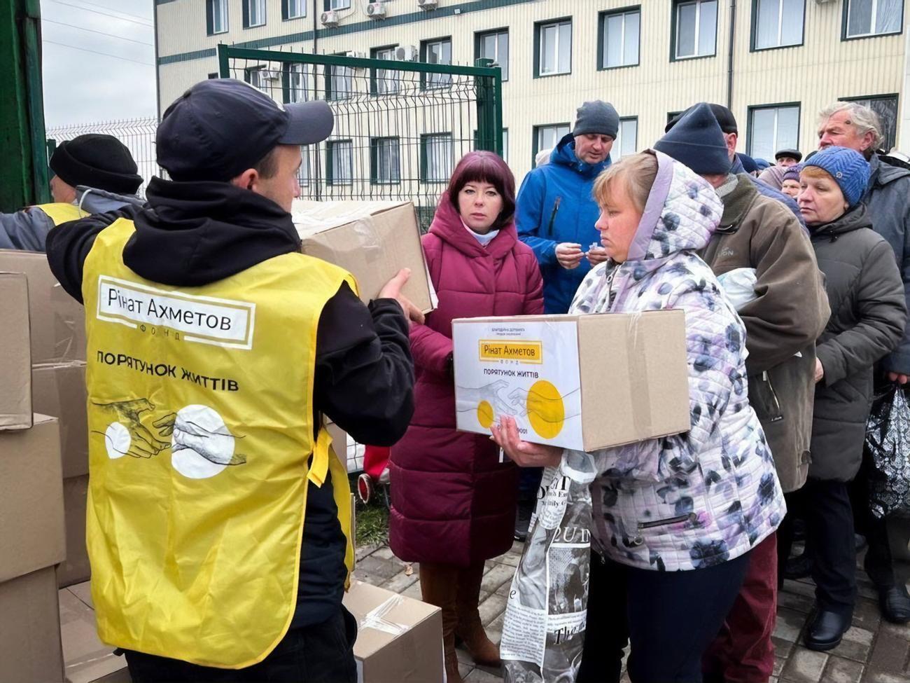Помощь оказывается в рамках программы "Ринат Ахметов&nbsp;&ndash; Спасение жизней"