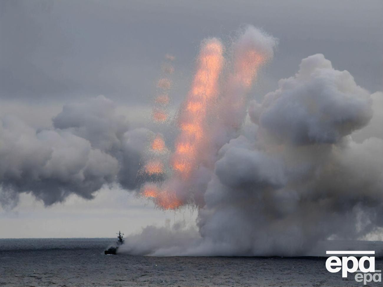 РФ вивела в Чорне море 17 кораблів