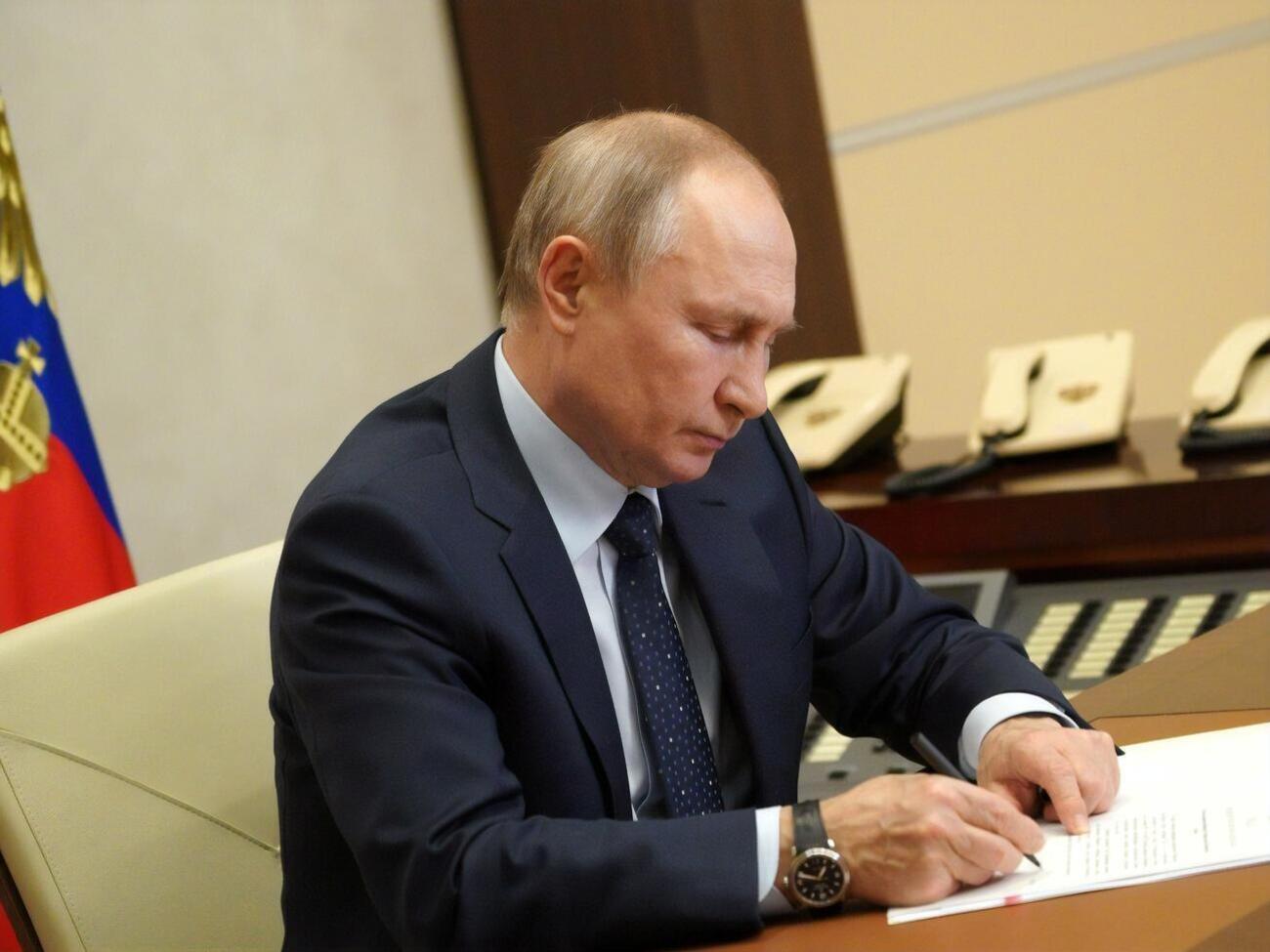 Путін підписав закон про зупинення Росією дії договору між РФ і США про заходи щодо подальшого скорочення та обмеження стратегічних наступальних озброєнь