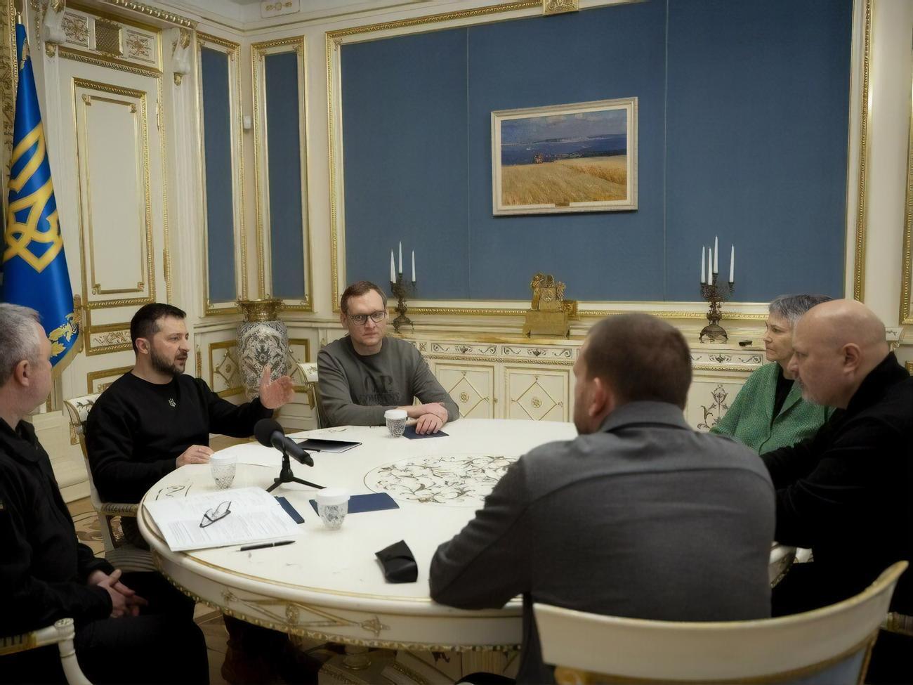 МКС готовий прискорювати роботу, "щоб українці та люди в усьому світі якнайшвидше побачили справедливість, а винні отримали покарання", сказав Хан у Києві