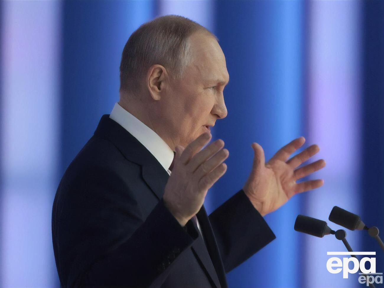 Уже "якось соромно" знущатися з Путіна (на фото), зазначив Шустер