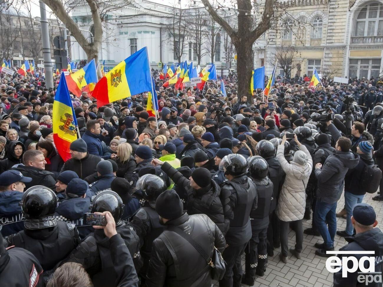 Протесты – это попытка дестабилизировать ситуацию в Молдове, считают в партии президента Майи Санду