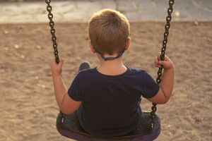 Более 67 тыс. детей в Украине находятся без родительской опеки