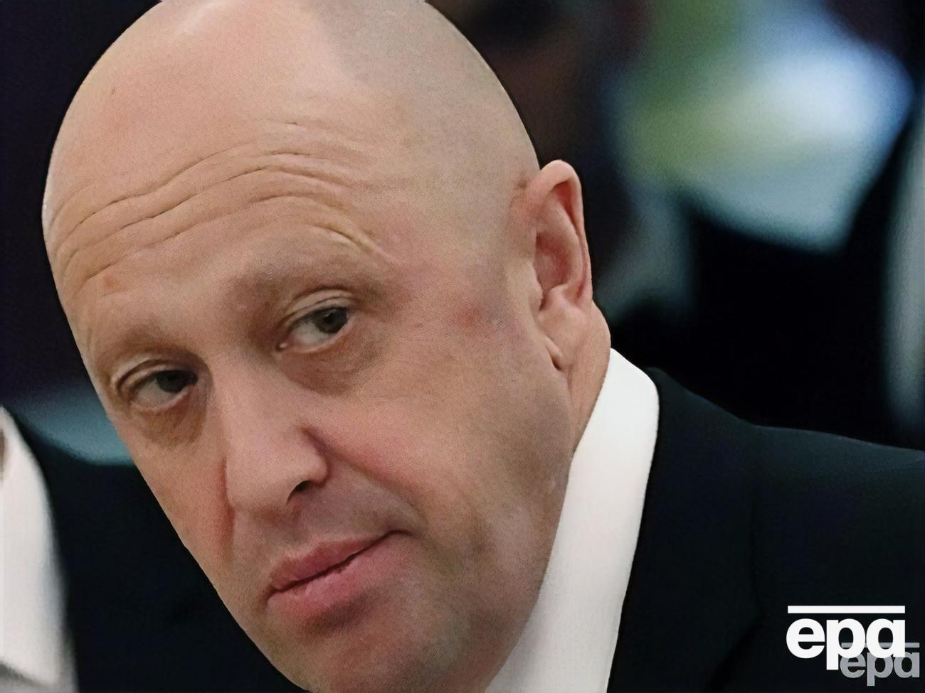 Пригожин безпосередньо відповідальний за тисячі воєнних злочинів, заявив Костін