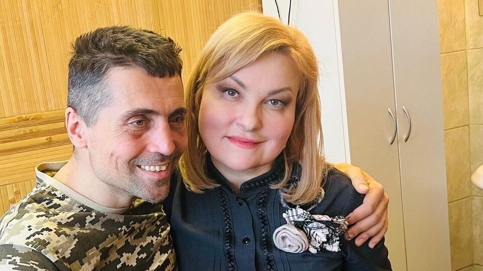 Бурмака й Лінартович заспівали у шпиталі під гітару "Ой, чий то кінь стоїть"