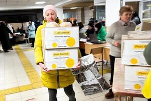 С начала полномасштабной войны Фонд Рината Ахметова передал почти 162 тыс. наборов для жителей Донецкой области и тех, кто временно эвакуировался из региона