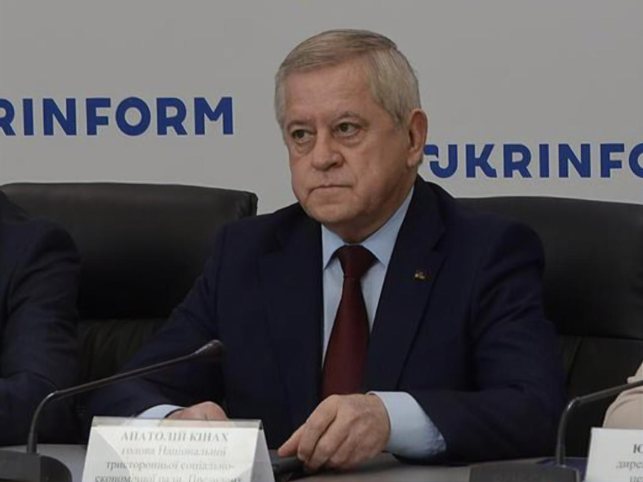 Анатолий Кинах: Необходимо наладить взаимодействие с европейскими партнерами по поставке продукции через западную границу