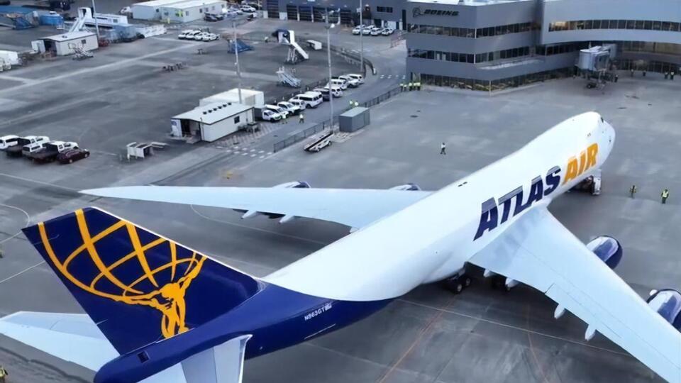 Церемония передачи заказчику последнего Boeing 747 состоялась на заводе компании в Эверетте, штат Вашингтон