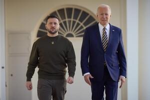 Зеленский поблагодарил Байдена за новый пакет оборонной помощи США для Украины