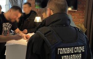 Унаслідок дій радника колишнього заступника міністра оборони завдано збитків державі у розмірі понад 1,7 млрд грн, зазначили в ОГПУ