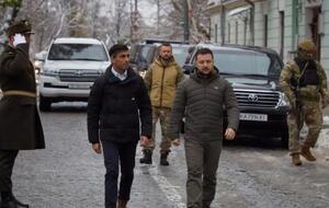 Сунак и Зеленский днем провели телефонный разговор