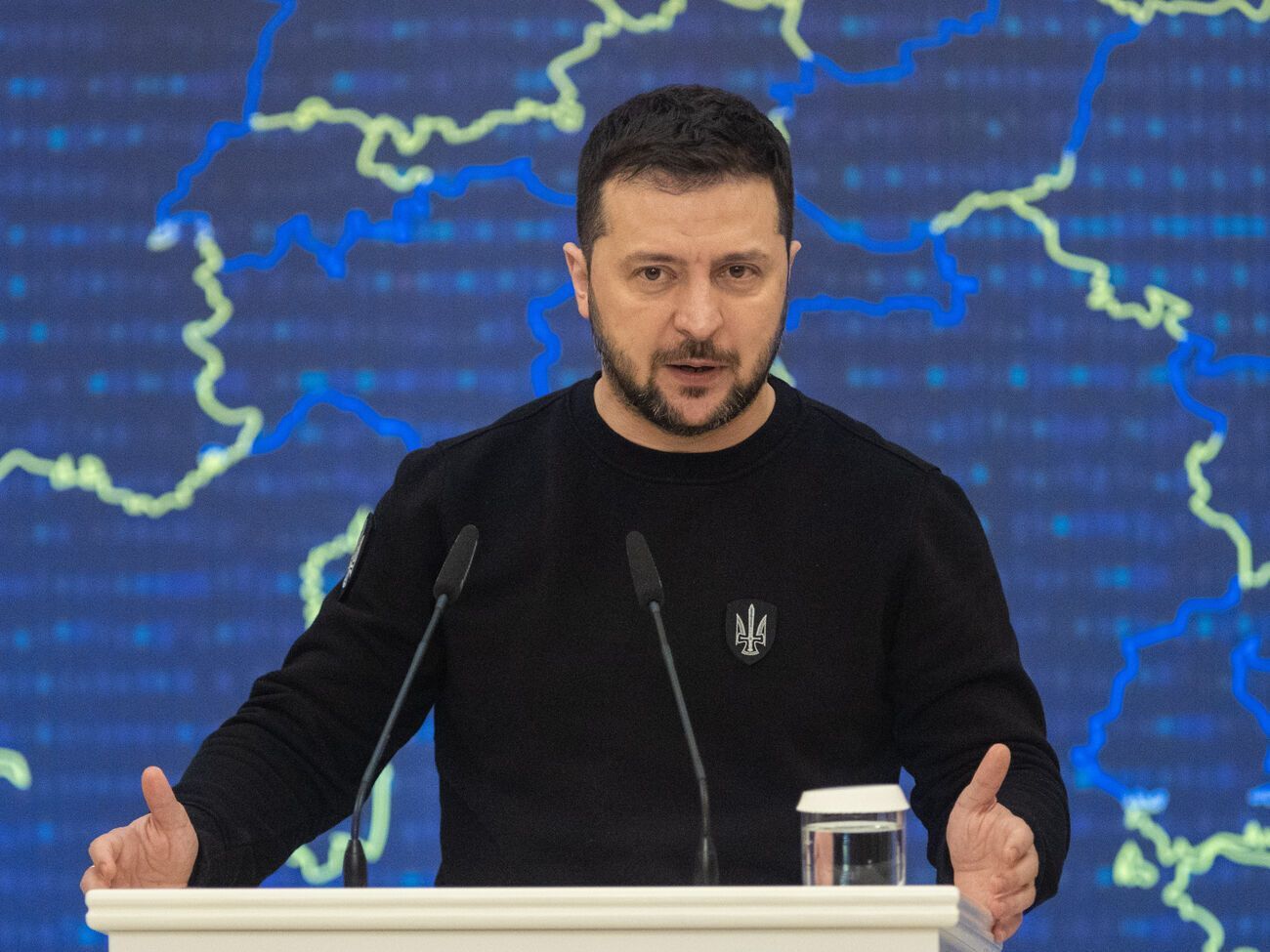 Для обеспечения нормальной работы энергосистемы нужны чрезвычайные усилия, отметил Зеленский