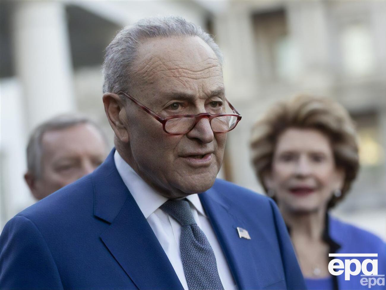 Шумер поддержал решение администрации президента США сбить воздушный шар над водой