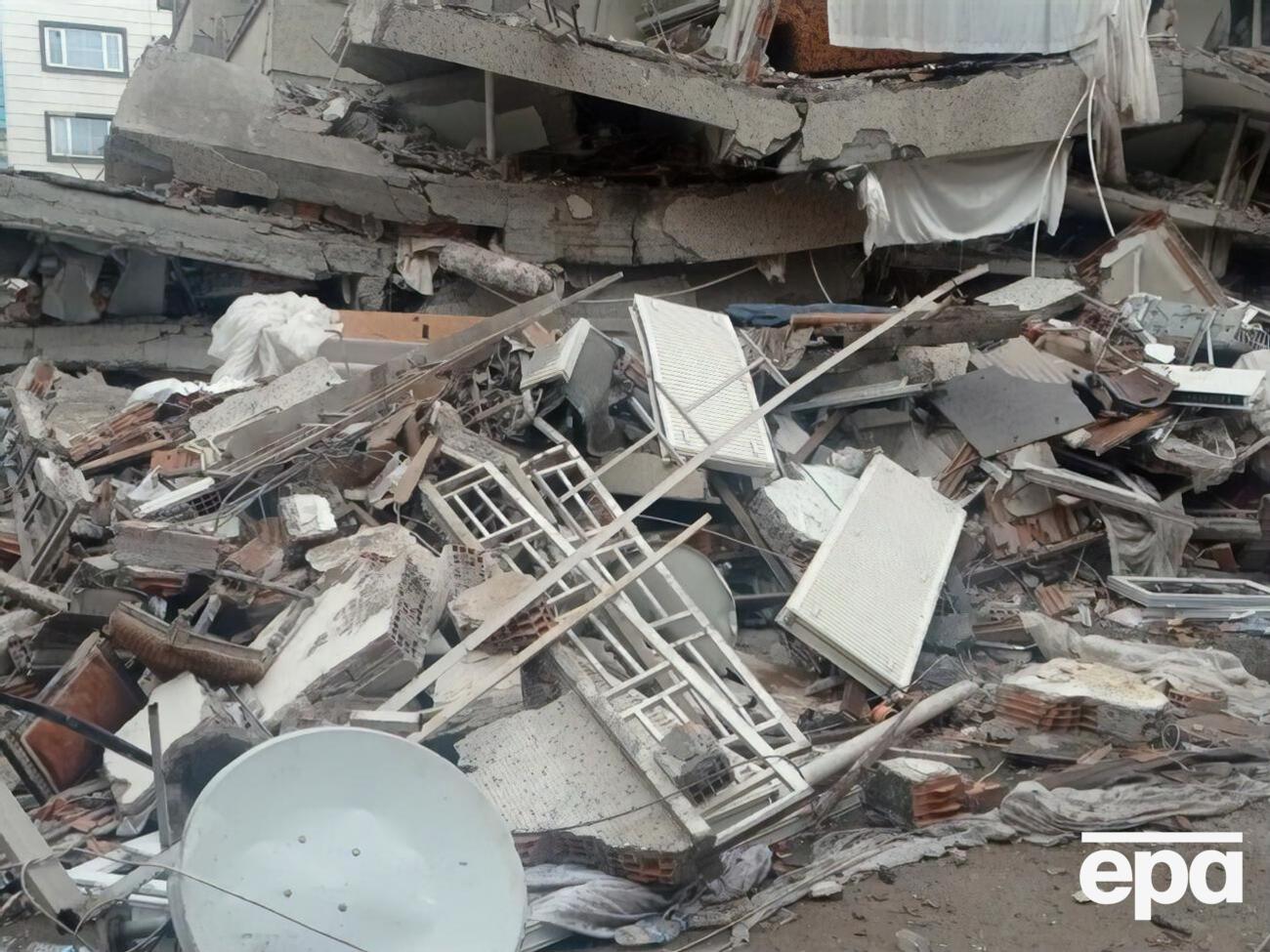 Более 500 человек погибли и несколько тысяч получили ранения в результате землетрясения в Турции и Сирии