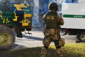 ФСБ собирается следить за мариупольцами в интернете, заявил Андрющенко