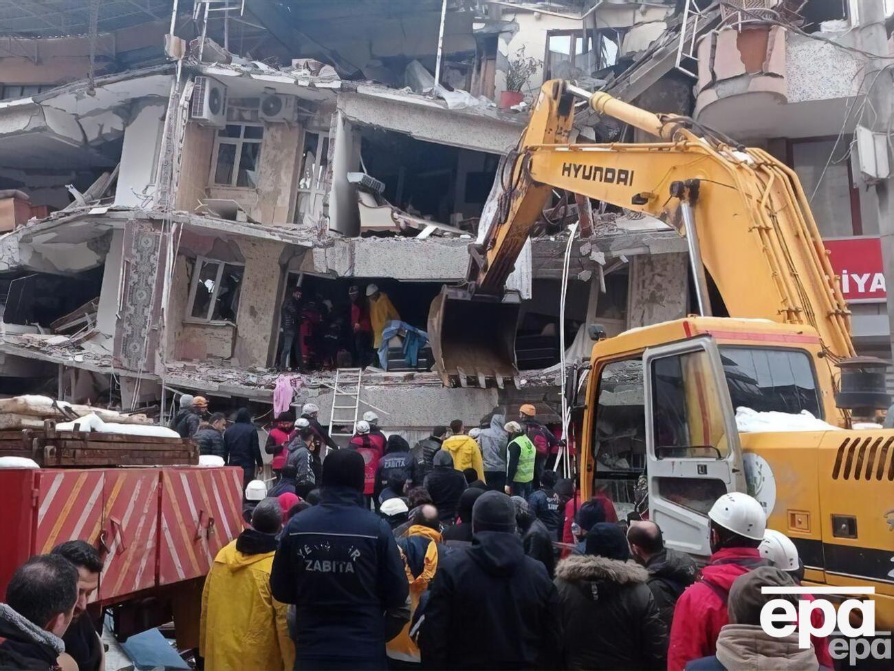 Кількість жертв землетрусу в Туреччині перевищила 1 тис. людей