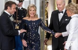Джилл Байден обрала для вечері з Макронами сукню від Oscar de la Renta