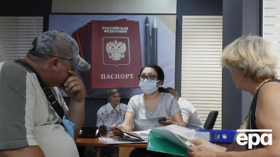 Паспортизацією українців окупанти зайнялися 2019 року
