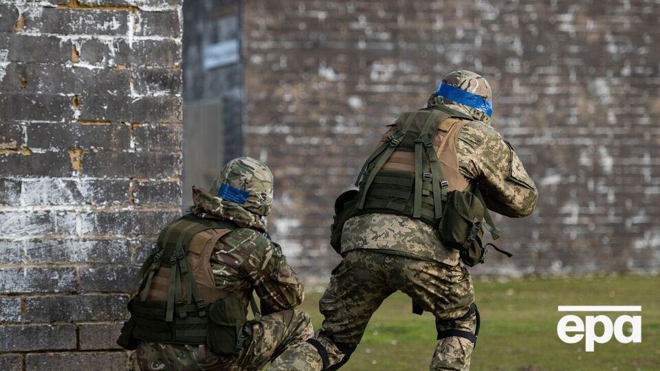 Українських військових навчають інструктори з Канади