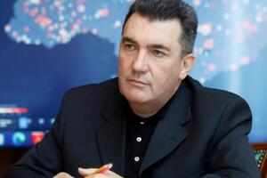 Данилов подчеркнул, что назначение глав военных администрация – прерогатива президента