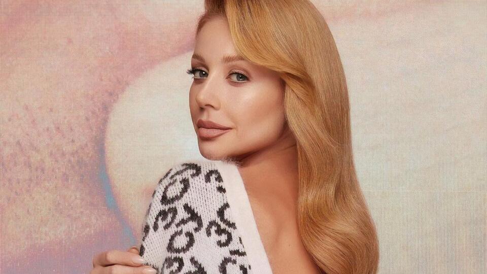 Деньги, вырученные от продажи одежды из коллекции Тины Кароль, будут переданы на закупку термобелья для украинских защитниц