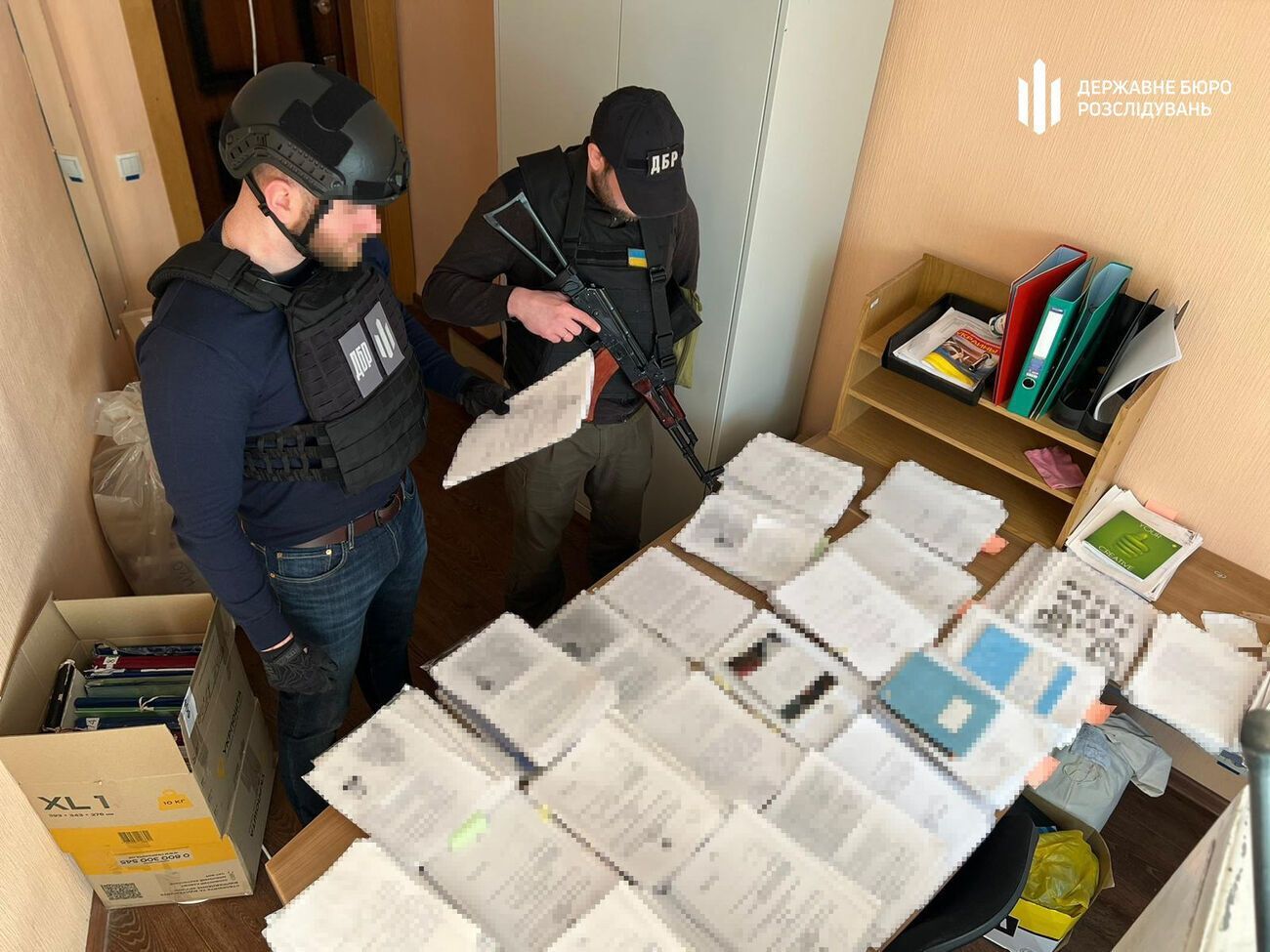 ДБР виявило документи під час стабілізаційних заходів