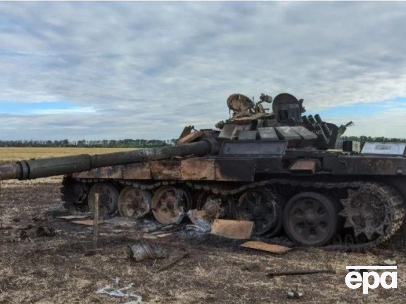 Оккупанты, наступая, теряют много танков и другой бронетехники