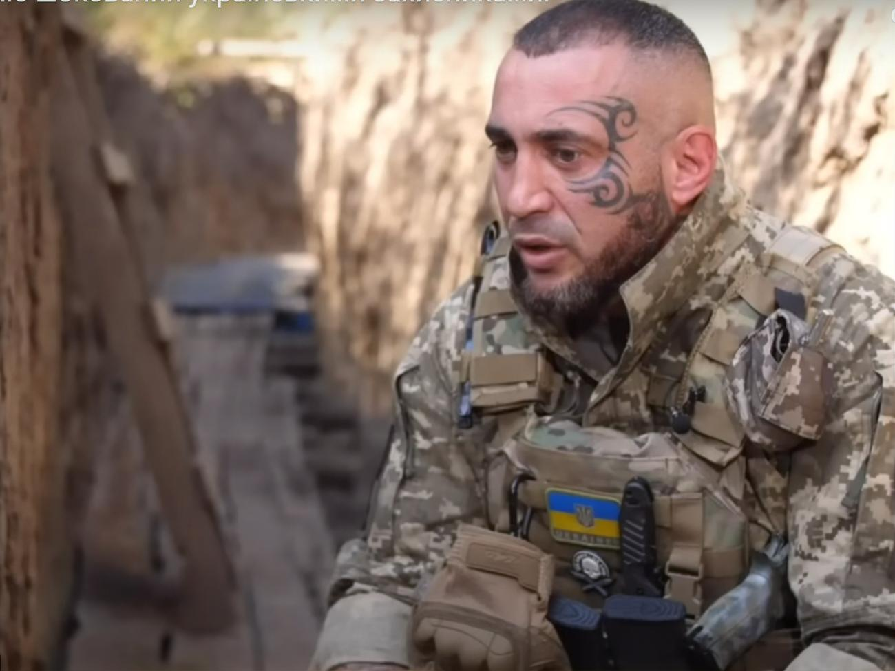 Десятник зазначив, що "пересварився з половиною своєї родини"