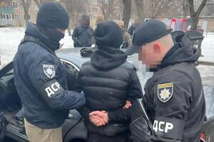 У Харкові затримали учасників банди, яка шантажувала наркозалежних і вимагала гроші