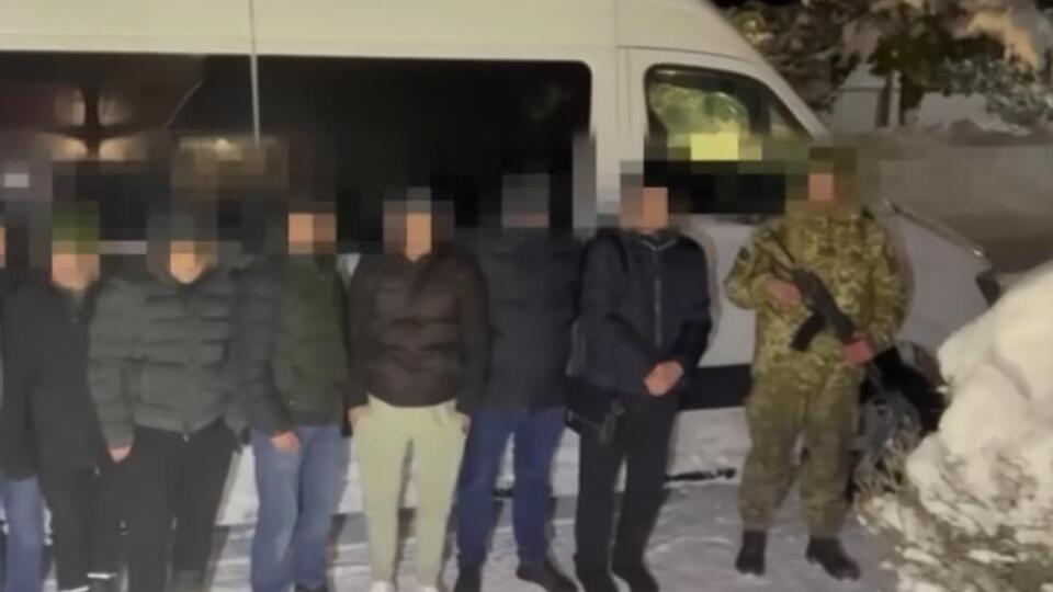 C начала действия военного положения незаконно покинуть Украину пытались 12 тыс. мужчин, сообщили в ГПСУ 30 декабря