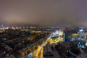 У Харкові ввечері 7 лютого пролунало щонайменше шість вибухів, зазначили ЗМІ