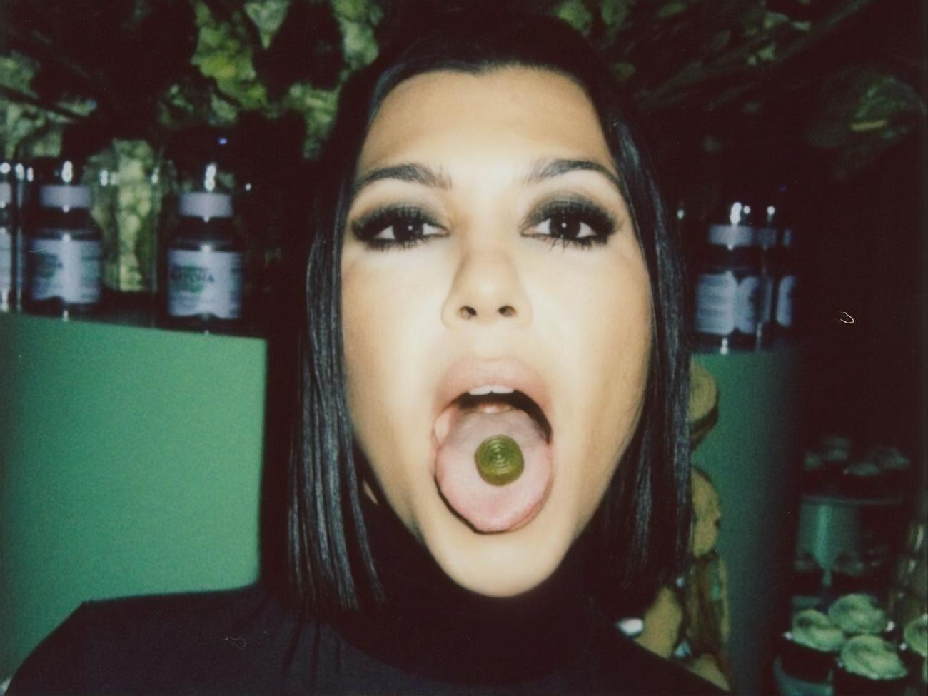 Кортні Кардаш'ян: Подаруйте своїй вагіні солодке задоволення, на яке вона заслуговує