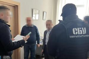 Під час обшуків СБУ виявила електронний ключ доступу до системи