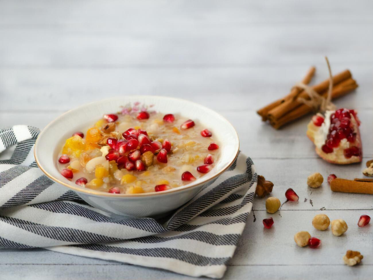 В десерт нужно добавить корицу