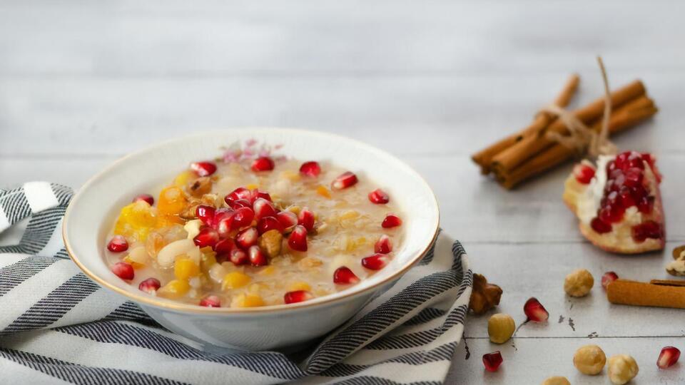 В десерт нужно добавить корицу