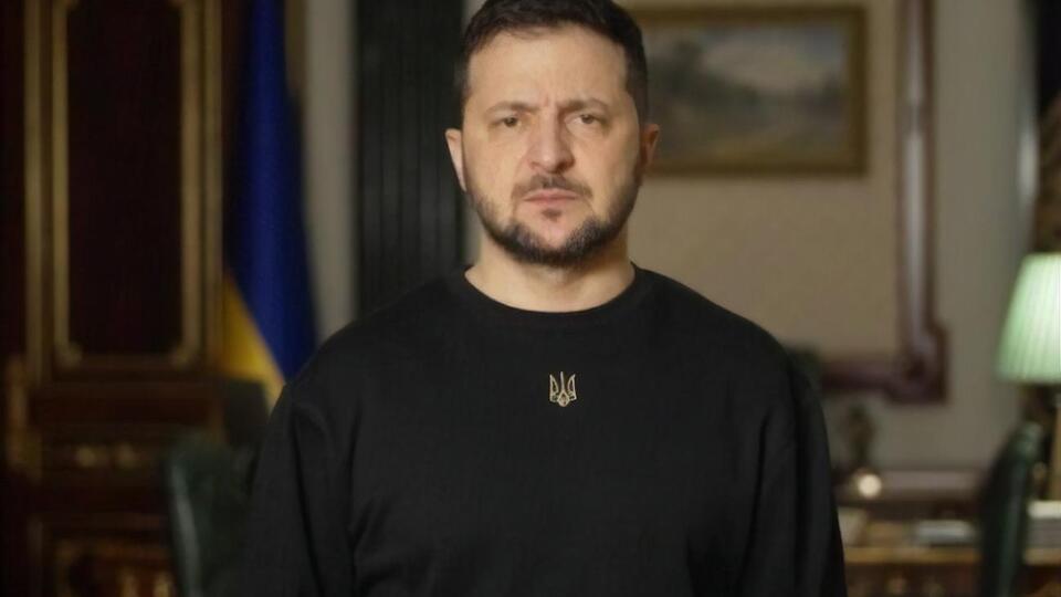 Зеленський уже прибув у Великобританію, де зустрінеться з монархом Чарльзом III