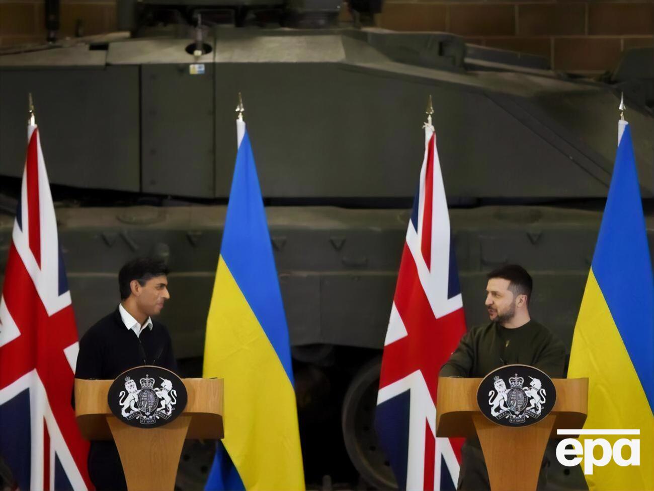 Сунак після переговорів із Зеленським: Перш ніж надати винищувачі, необхідно навчити пілотів