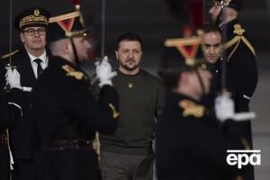 Зеленский прибыл во Францию сразу после поездки в Великобританию