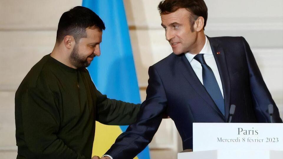 Зеленський зустрівся з Макроном 8 лютого у Парижі