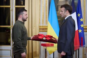 Зеленський вважає вручений йому орден Почесного легіону нагородою для всього українського народу