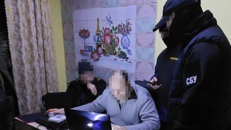 СБУ провела обшуки в компанії, яка, імовірно, співпрацювала з терористами