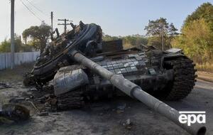 По данным расследователей Oryx, только подтвержденные потери российских танков в Украине приближаются к 1700 машинам, 1000 из них уничтожены