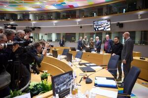 Зеленский призвал ЕС ввести санкции против атомной отрасли РФ